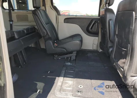 2015 Chrysler Town & Country Touring from USA, damaged, VIN 2C4RC1BG1FR577648